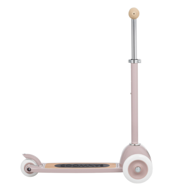 Trottinette enfant à 3 roues en rose poudré, parfaite pour les petits aventuriers