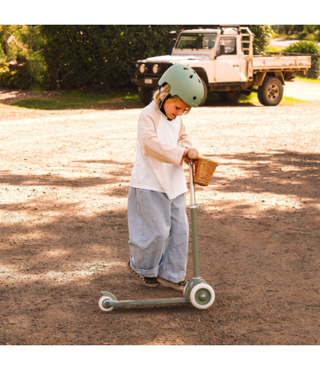 Kinderstep met 3 wielen in Forest groen – veilig leren steppen