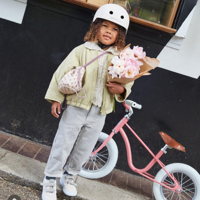 Stylisches Laufrad Iron 12 Zoll in Rosa – perfekt für kleine Abenteurer