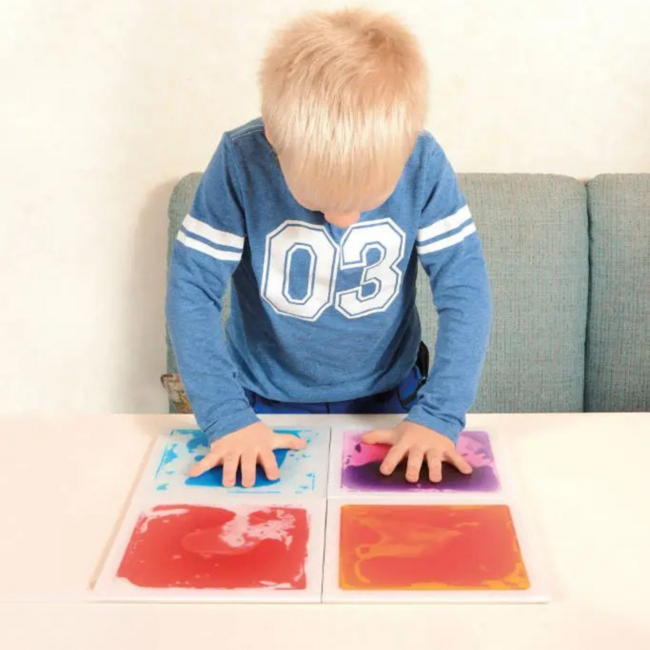Kompakte sensorische Bodenplatten zur Förderung von Motorik und Spiel – 4er-Set