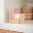 Blocs jalons en bois rose – Parfaits pour immortaliser les étapes de bébé