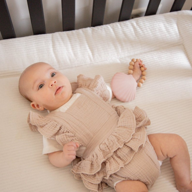 Bijtspeelgoed in schelpvorm met houten kralen – Roze siliconen bijtspeeltje voor baby's