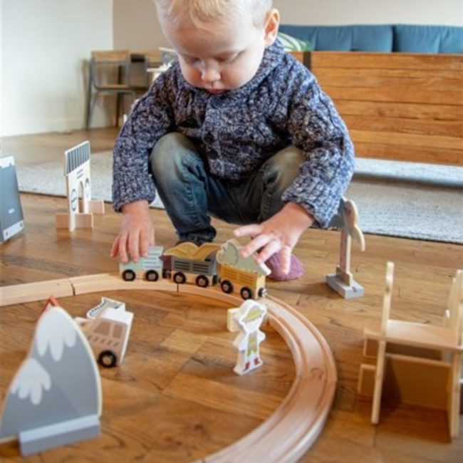 Houten treinbaan voor kinderen – Basisset met rails, trein en accessoires