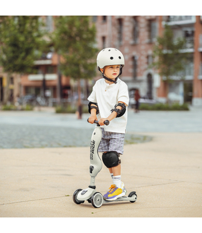 Beschermset voor kinderen – maat XXS in zwart, voor veilige avonturen op wieltjes
