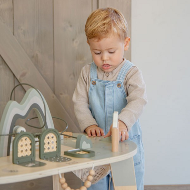 Activity Table Olive – Learn and Play Combined