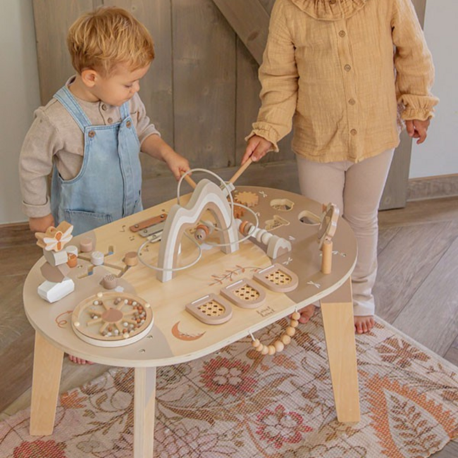 Activity Table Nougat – playful learning and discovery