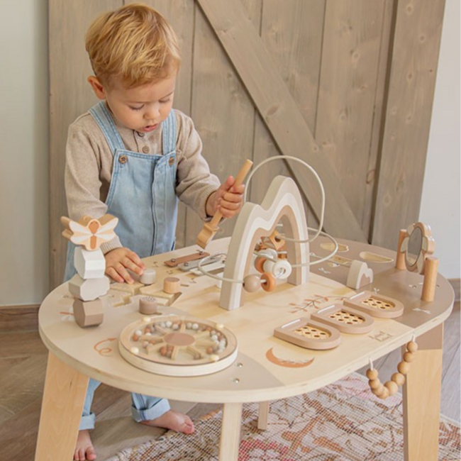 Table d’activités Nougat – apprendre en s’amusant