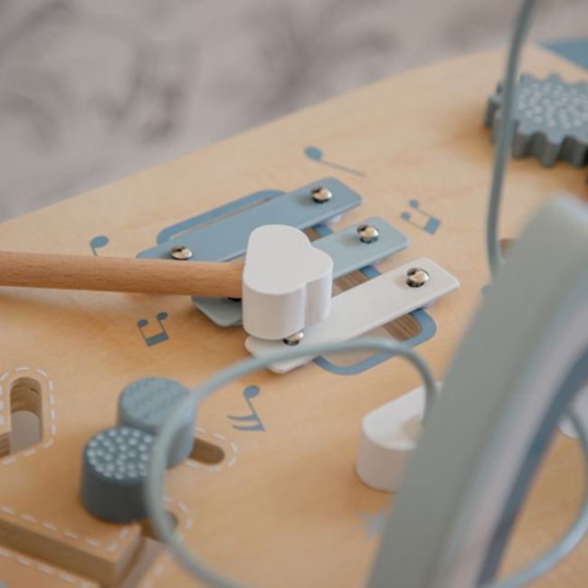 Activity Table Blue – learn and discover through play