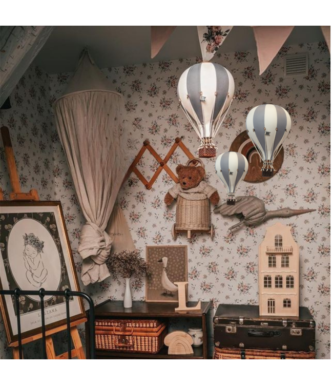 Grote decoratieve luchtballon in beige/grijs voor een dromerige kinderkamer
