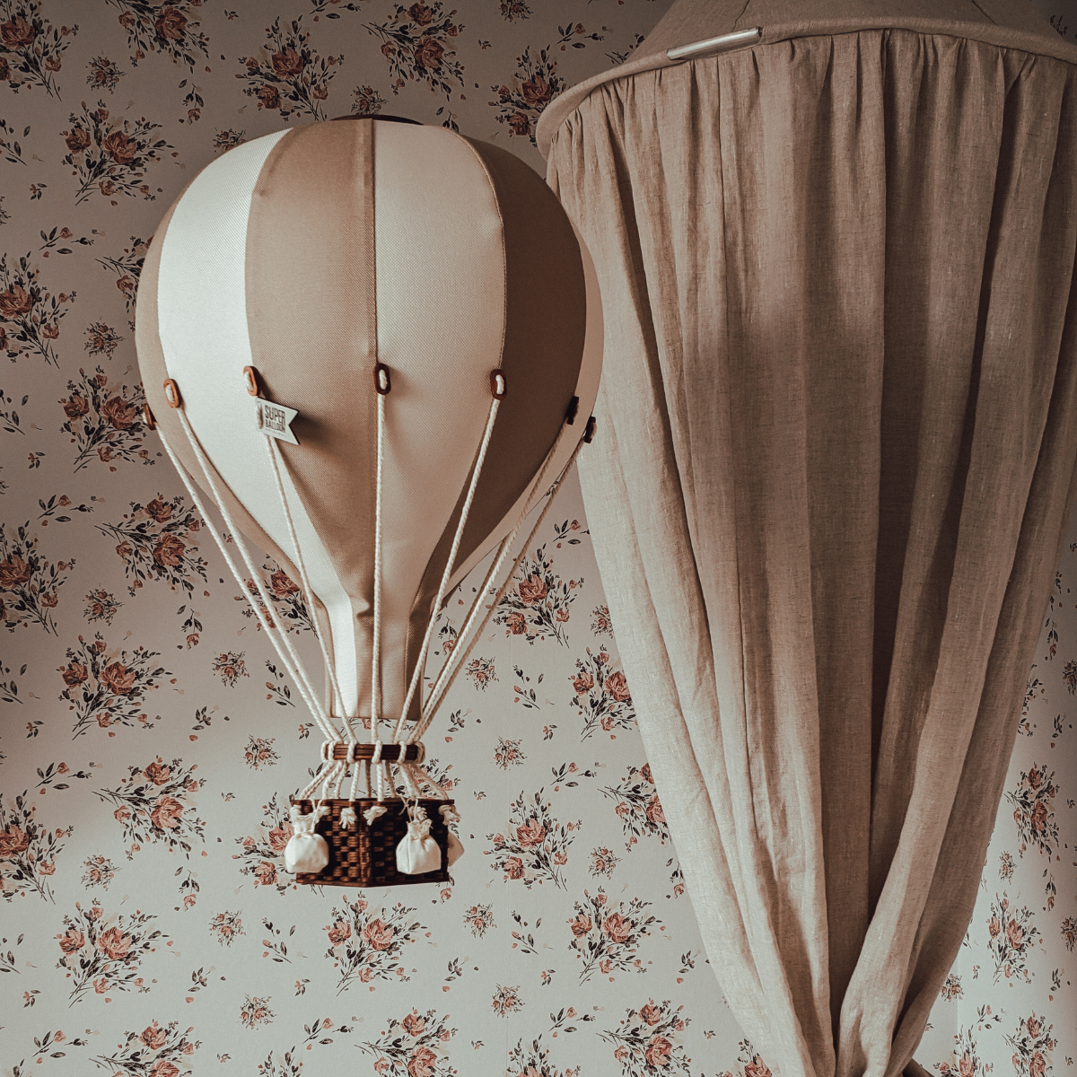 https://cdn.webshopapp.com/shops/353549/files/480525600/file.jpg