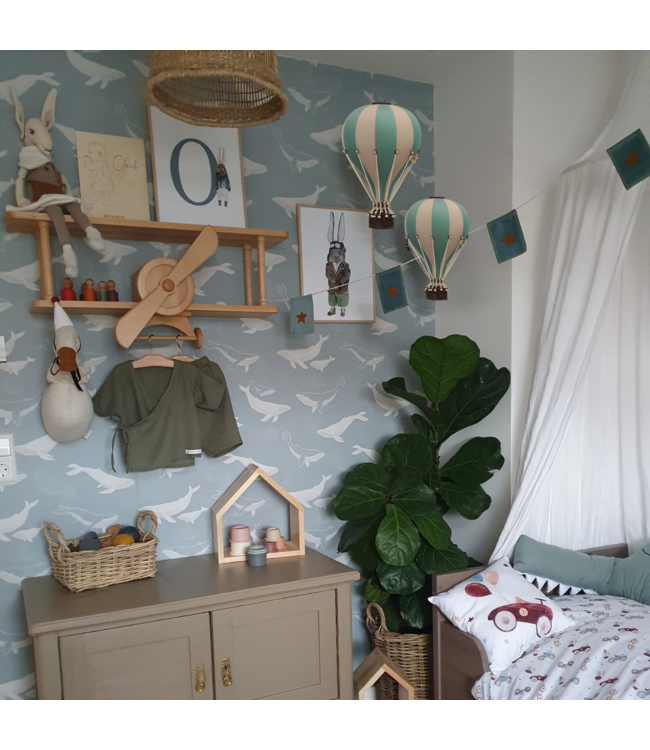 Decoratieve luchtballon maat M in mint en beige – unieke wanddecoratie voor de kinderkamer