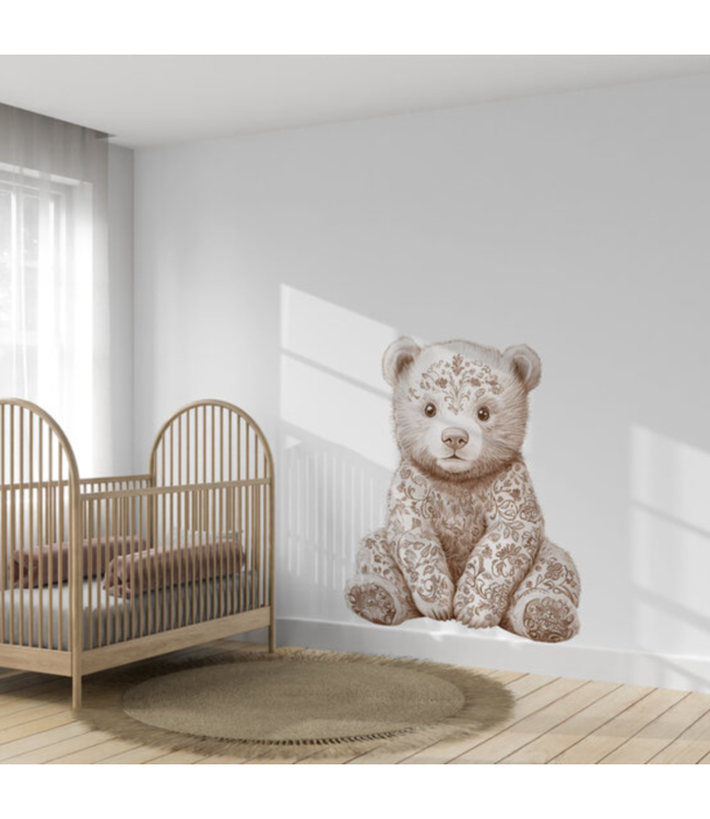 Zittende beer muursticker | Lief en speels ontwerp voor kinderkamer of babykamer