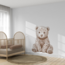 Sitzender Bär Wandsticker | Süßes, verspieltes Design fürs Kinderzimmer