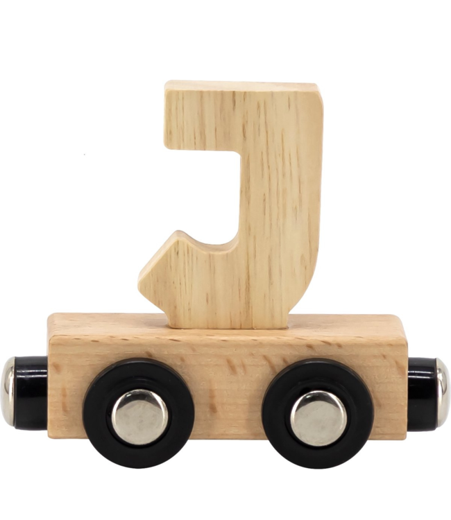 Houten lettertrein in naturel hout – losse letter J om de naam compleet te maken