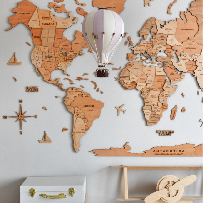 Decoratieve luchtballon maat S in roze en beige – stijlvolle wanddecoratie voor de kinderkamer