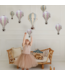Decoratieve luchtballon maat M in roze en beige – stijlvolle wanddecoratie voor de kinderkamer