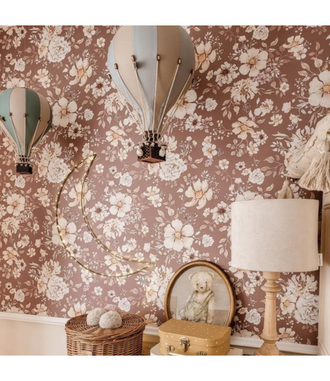 Decoratieve luchtballon in crème- en mintkleuren voor een sfeervol interieur