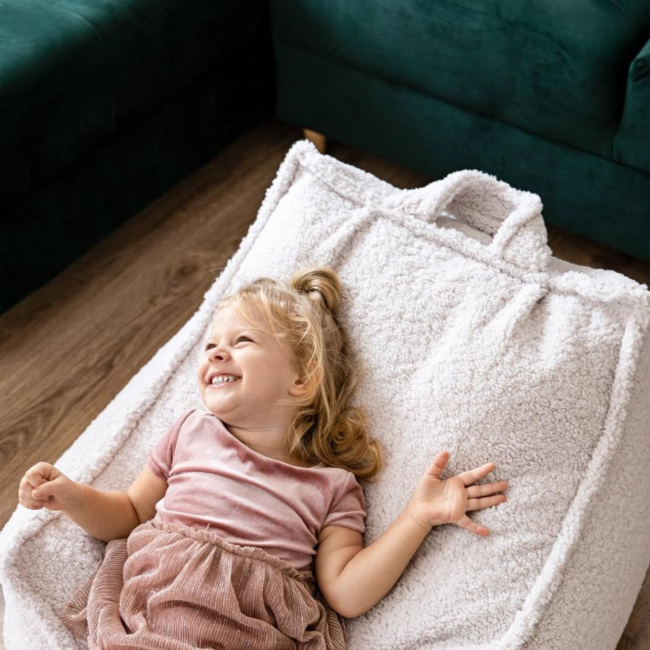 Sitzsack aus Teddy Stoff in der Farbe Bearly crème