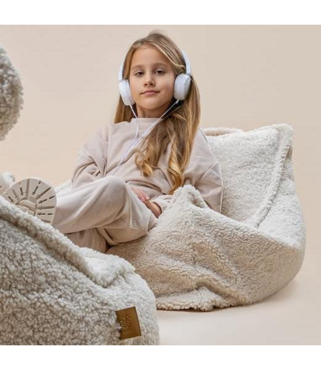 Zitzak van teddy stof in de kleur Bearly crème