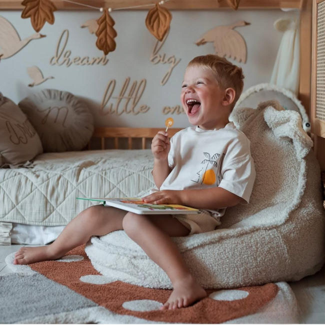 Beanbag in teddy fabric with bear shape | Bearly Cream | Cozy and playful