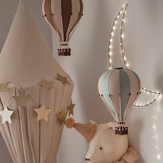 Ballon aérien taille S crème/menthe – fait main, léger et sûr