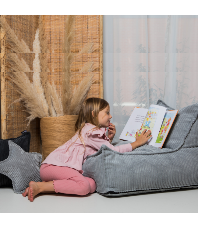 Kinderzitzak corduroy grijs – handgemaakt, comfortabel en veilig