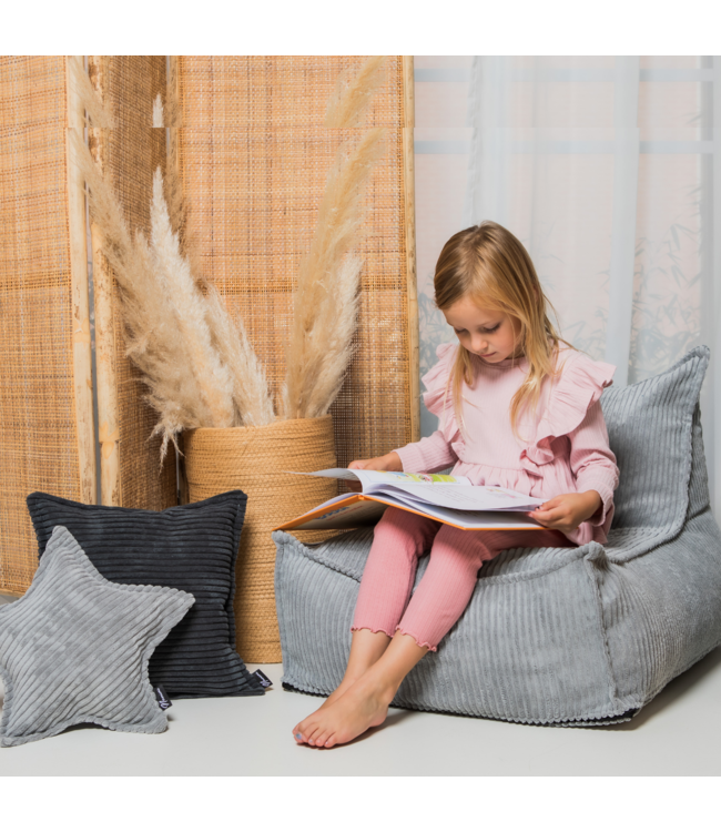 Kinderzitzak corduroy grijs – handgemaakt, comfortabel en veilig