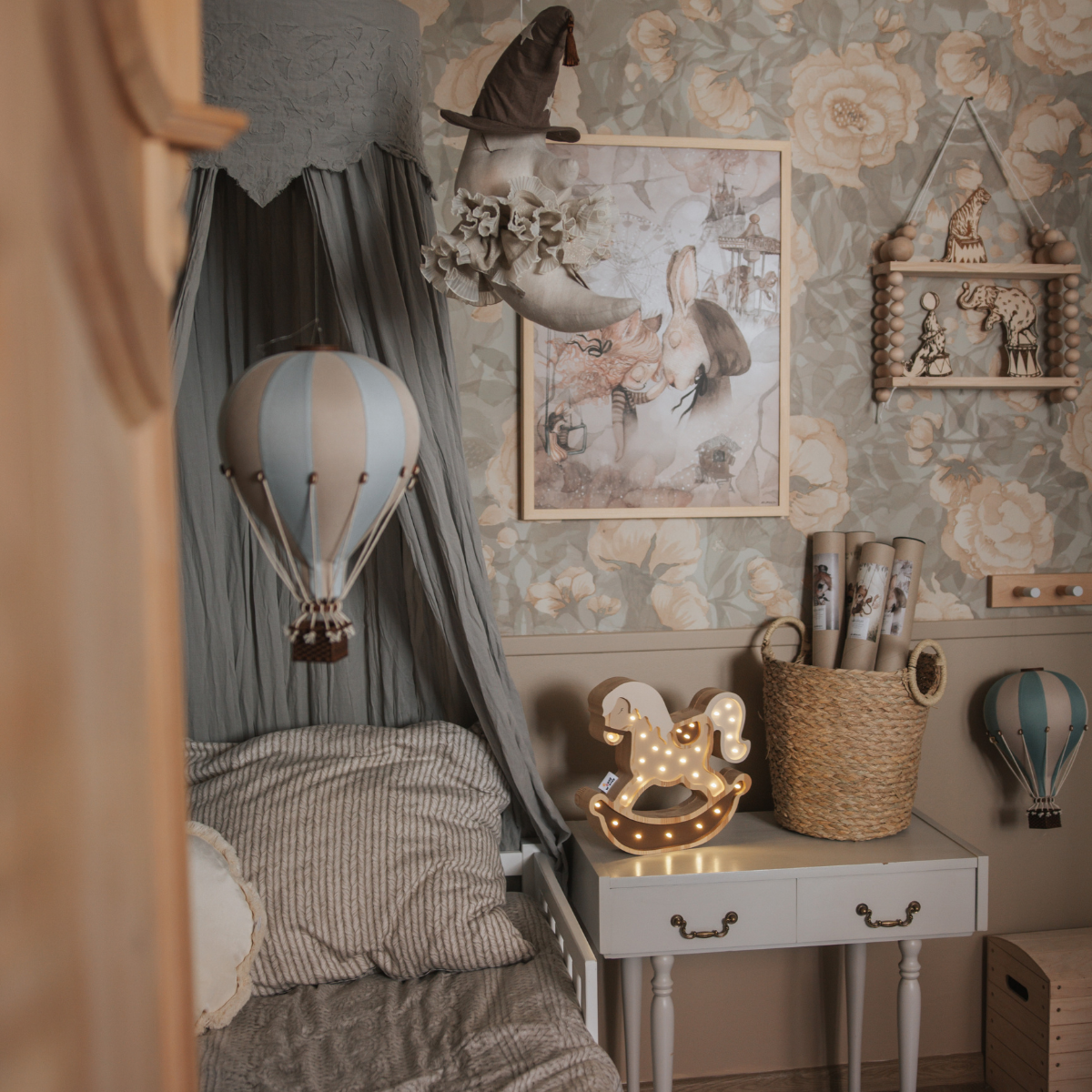 https://cdn.webshopapp.com/shops/353549/files/484350481/file.jpg