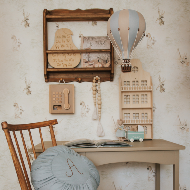 Ballon décoratif taille M beige/bleu clair – Accessoire fait main par Super Balloon