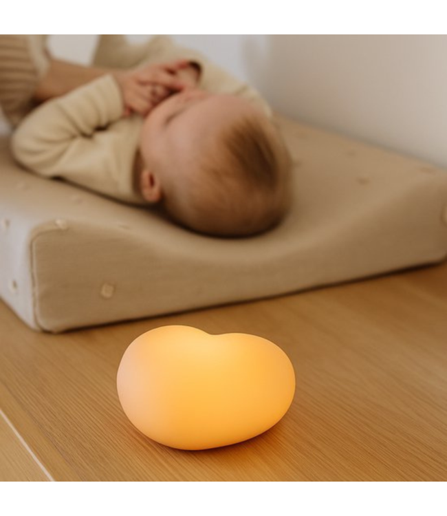 Hartvormig voedingslampje in dusty pink – zacht wit en rood licht, touchbediening en oplaadbare batterij voor nachtelijke voedingen