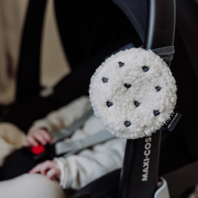 Comforter on the Go Cœurs – Peluche avec boîte à musique pour voyager