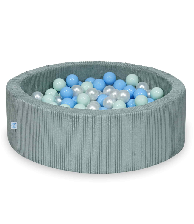 Ballenbak met ballen van zachte corduroy in frisse mintkleur