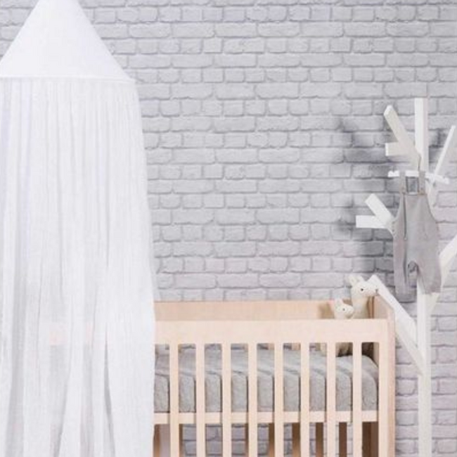 Vintage canopy made of airy cotton in the colour White