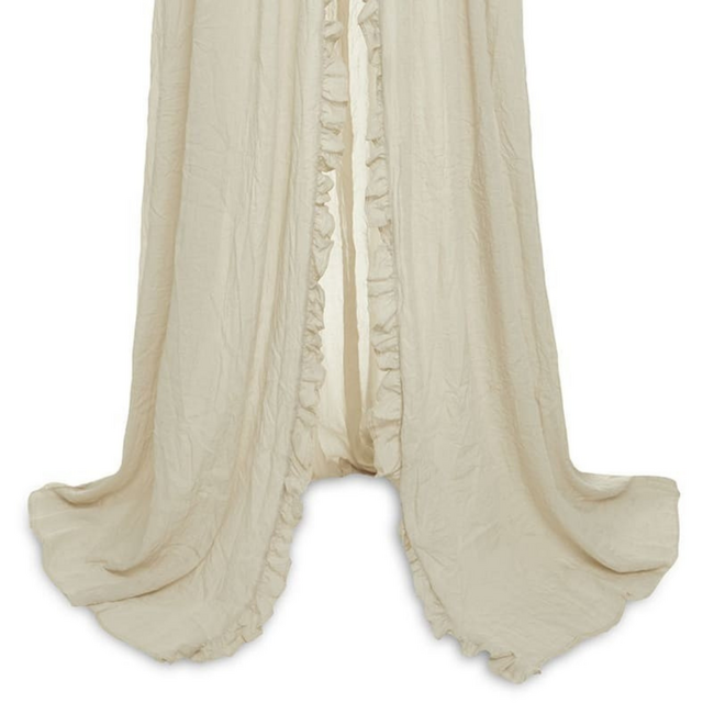 Vintage canopy with ruffles made of airy cotton in the colour Nougat