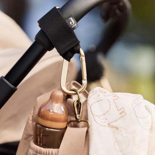 Stylish and practical Embossed Lily diaper bag – perfect for on the go