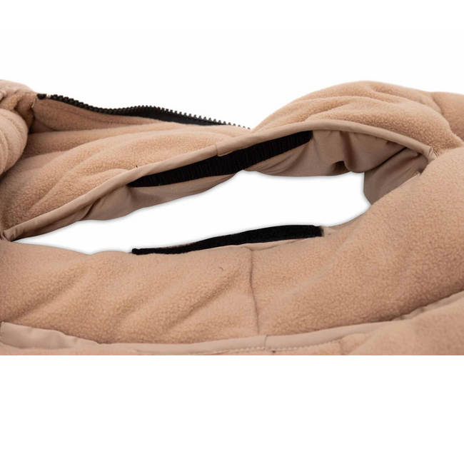 Warm and soft footmuff for group 0+ – compatible with 3- and 5-point harnesses