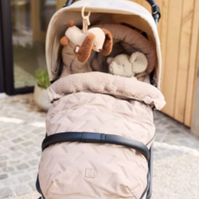 Chancelière douce et élégante pour poussette – Embossed Milky Coffee