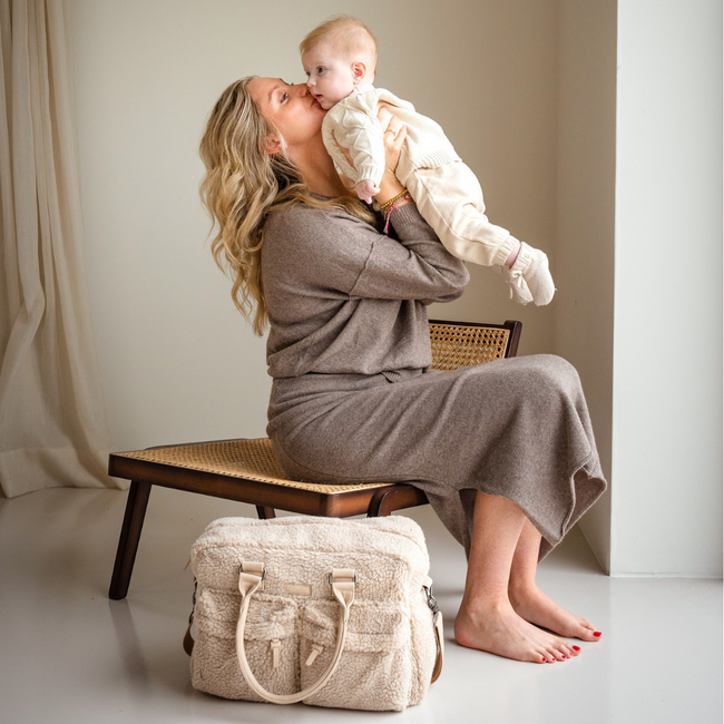 Luiertas Care Hello Little One in beige – ruime teddy tas voor onderweg