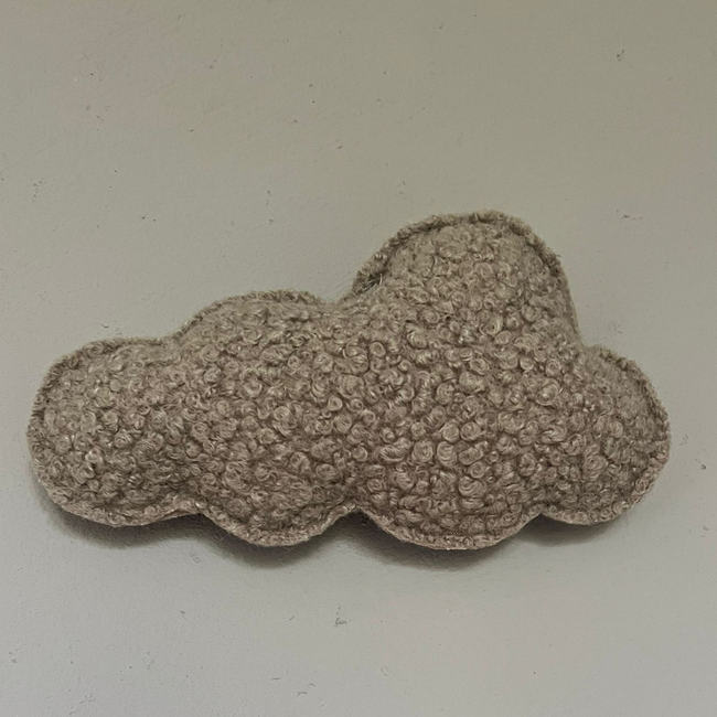 Schönes 8-teiliges Wolkenset zur Wanddekoration für ein gemütliches Kinderzimmer