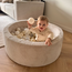 Piscine à balles avec balles en velours côtelé beige – espace de jeu sûr et confortable pour enfants