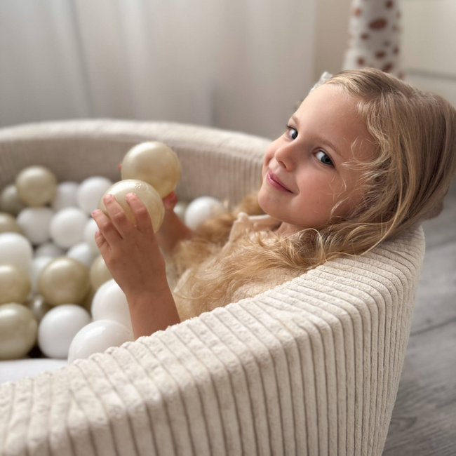 Set XL avec bac à balles et 5 blocs en mousse doux en cordon – Beige | Sûr et ludique