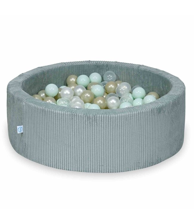 Ballenbak met ballen van zachte corduroy in frisse mintkleur