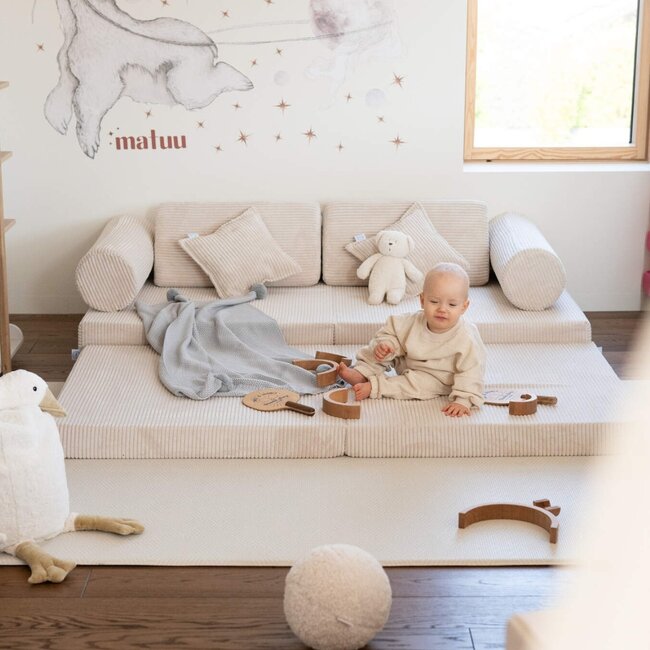 Comfort Montessori kids’ bench in beige – Stylish and safe for children