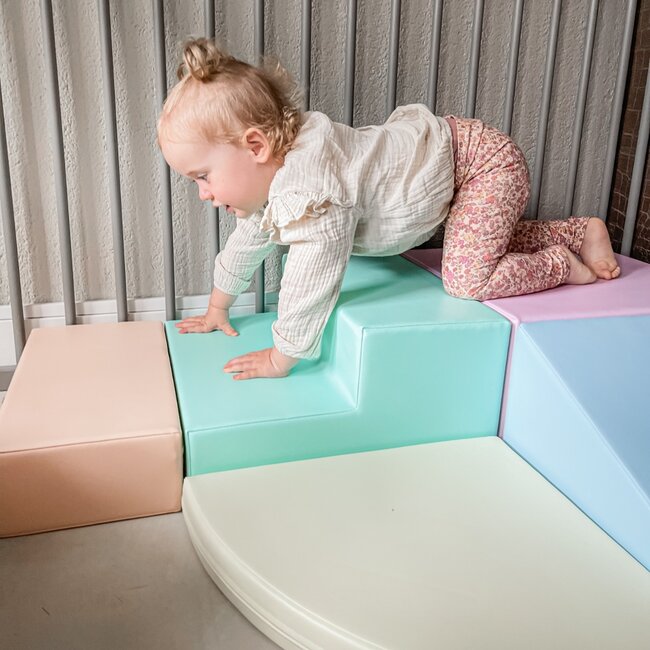 Foam blokken set corner pastel kleuren – zachte en kleurrijke blokken voor creatief spel en motorische ontwikkeling