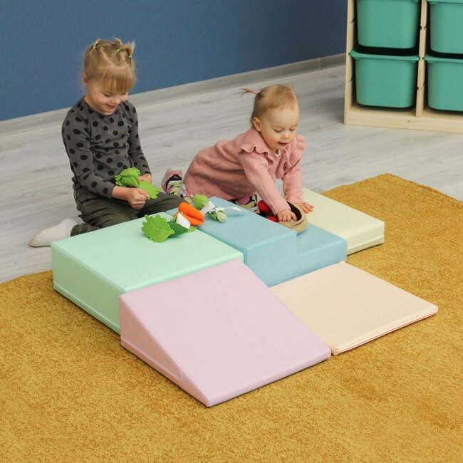 Foam speelblokken Little Crawler – 7-delige set in zachte pastelkleuren voor kruipende ontdekkers