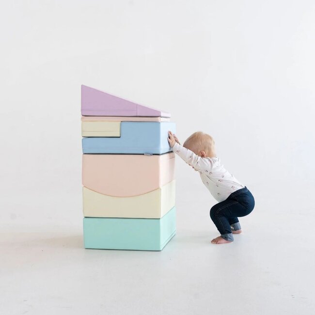 Foam play blocks Little Crawler – 7-piece set in soft pastel colours for crawling adventurers