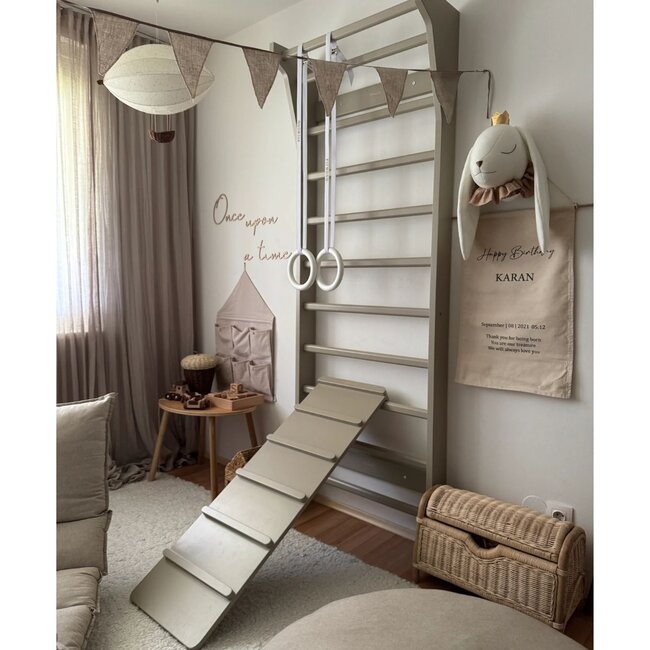 Indoor wooden climbing wall and climbing frame – Beige finish