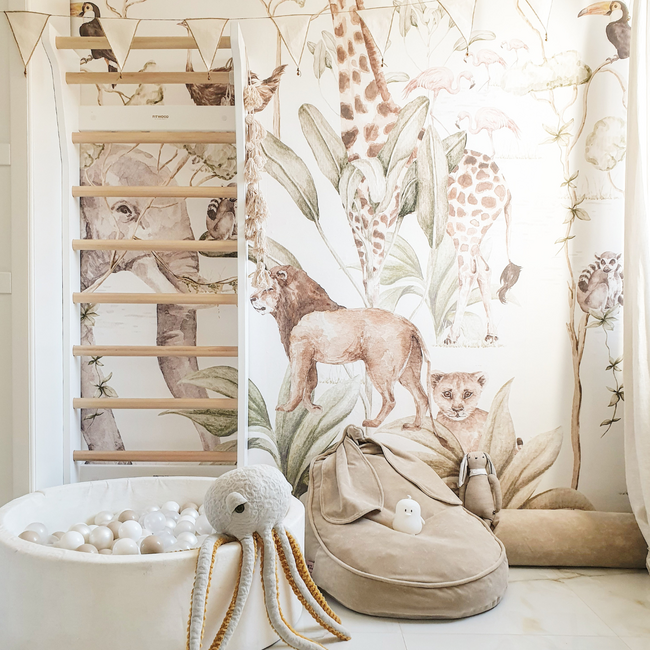 Compact wooden wall rack and mini climbing frame in natural and white