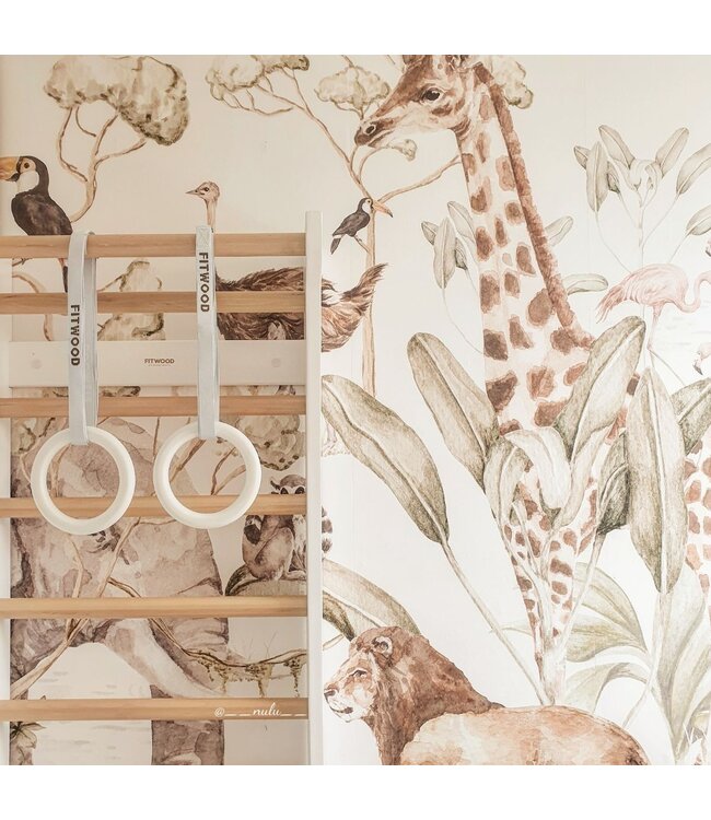 Mini houten gymringen met witte straps in white wash – Perfect voor binnenspelen, motoriek en kinderfitness