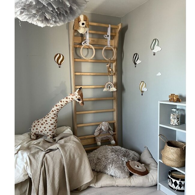 Mini-anneaux de gymnastique en bois avec sangles blanches, finition blanc – Parfaits pour le jeu intérieur et le développement moteur